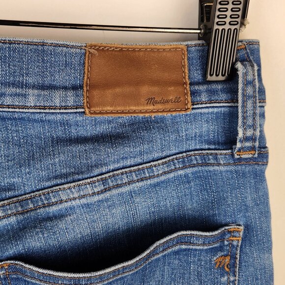 *FLAWED* Madewell Cali Demi-Boot Jeans in Bronson Wash Button-Front Edition 27 - Picture 6 of 12